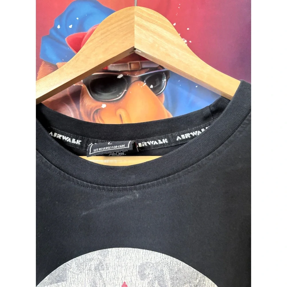 Airwalk Mens Graphic T-Shirt Black Red Triangle Logo Skate Crewneck Large - Picture 5 of 7